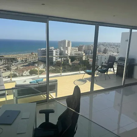 Stunning Penthouse With Sea And View * Larnaca