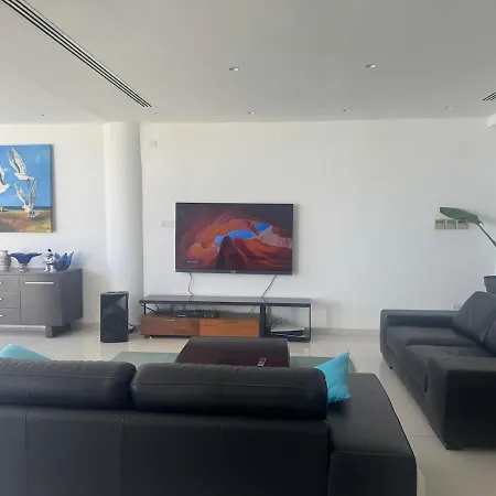 Stunning Penthouse With Sea And View Apartment Larnaca