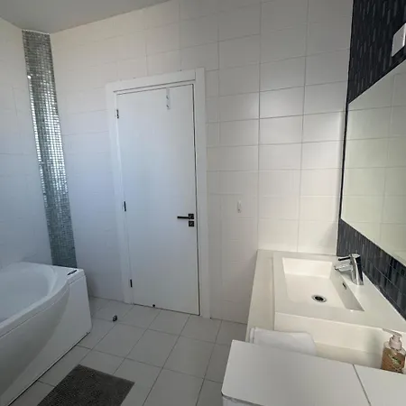 Appartement Stunning Penthouse With Sea And View Larnaca