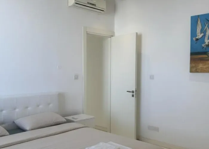 Stunning Penthouse With Sea And View Appartement *