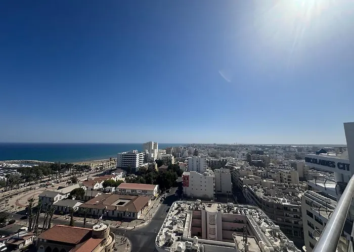 Stunning Penthouse With Sea And View *