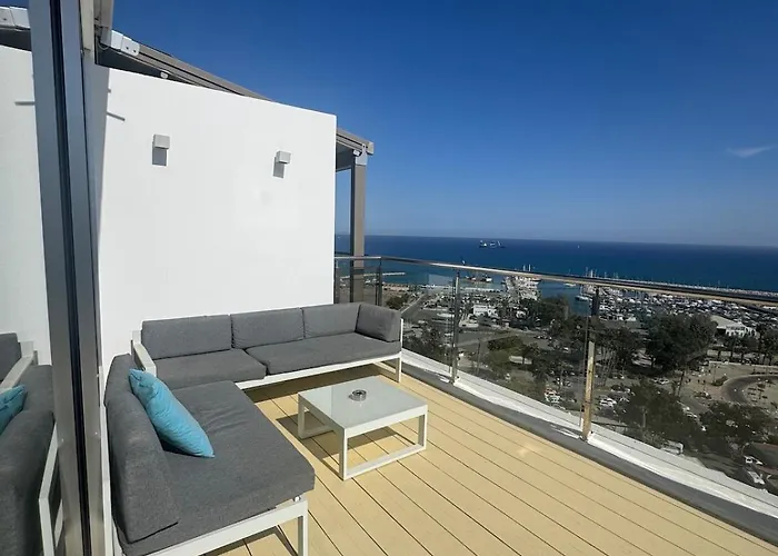 Appartement Stunning Penthouse With Sea And View