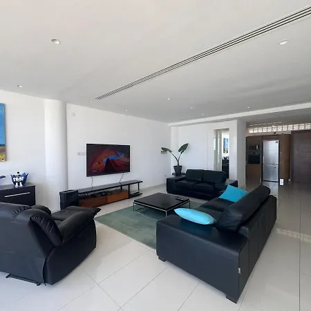 Stunning Penthouse With Sea And View Διαμέρισμα