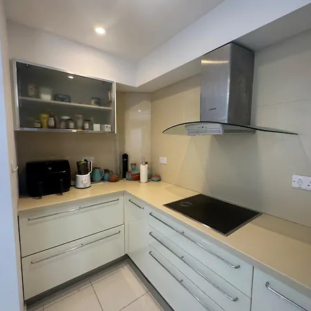 Διαμέρισμα Stunning Penthouse With Sea And View