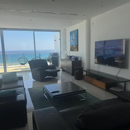 Apartment Stunning Penthouse With Sea And View Larnaca