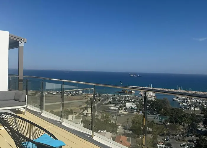 Stunning Penthouse With Sea And View *