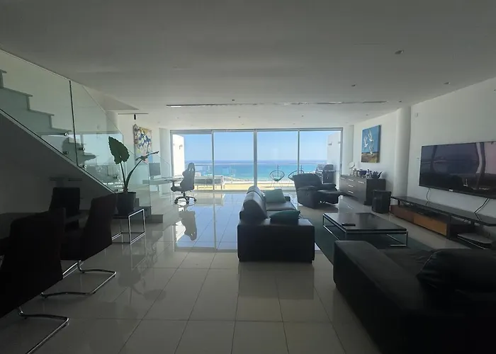 Stunning Penthouse With Sea And View *