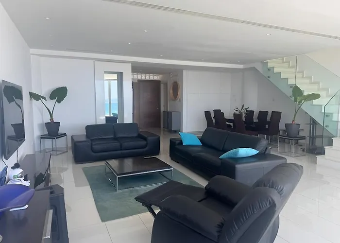 Stunning Penthouse With Sea And View Lägenhet Larnaca