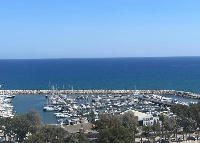 Stunning Penthouse With Sea And View Lägenhet *