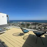 Lejlighed Stunning Penthouse With Sea And View