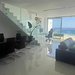 Stunning Penthouse With Sea And View * Larnaca
