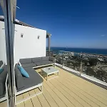 Lejlighed Stunning Penthouse With Sea And View
